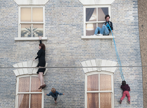 This Optical Illusion Makes You Look Like Spider-Man