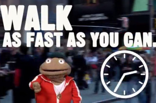 Puppet Gives Tips To NYC Tourists