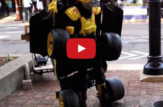 Street Performer Dresses & Acts As A Transformer