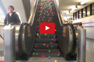 Ball Pit Balls On An Escalator Is Soooo Mesmerizing