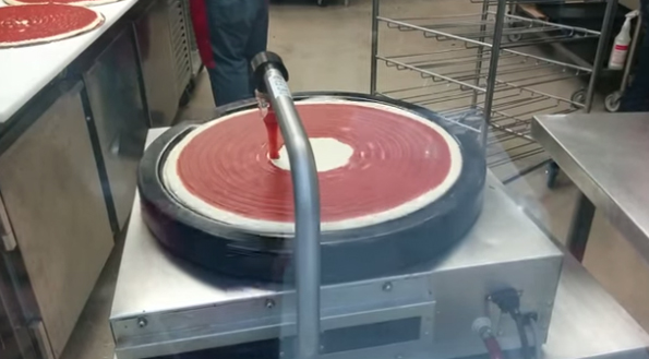 Costco’s Pizza Sauce Machine In Action Is Sooo Mesmerizing