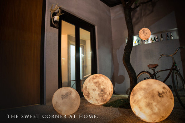 That’s No Moon! It’s A Super Dreamy Moon Lamp