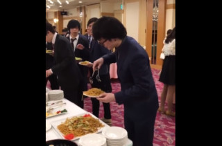 Buffet Fans, Take Note: You Can Learn A Thing From This Guy