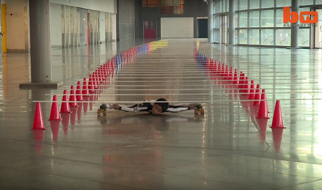 The New Roller Skating Limbo World Record Has Been Set! roller-skating-limbo-world-record