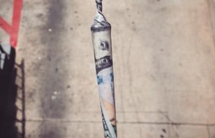 Classic Rolling Papers To Bust Up The Best Fat One With