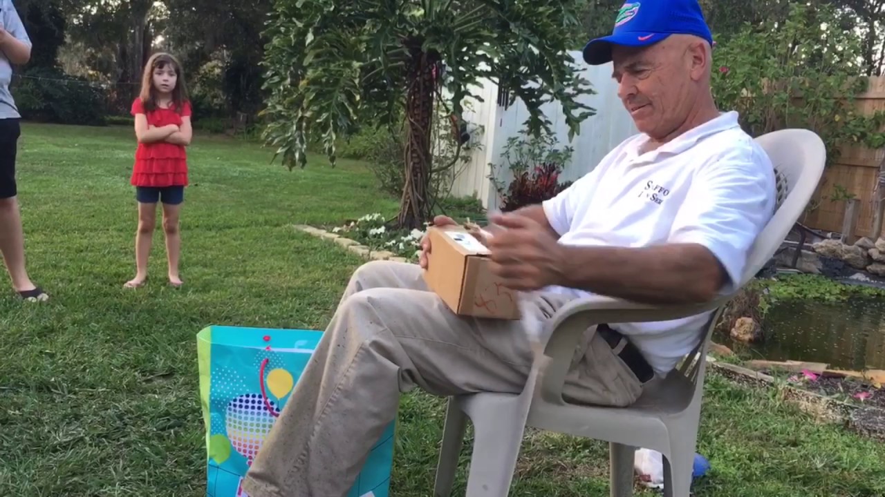 Watch As A Colorblind Man Sees Color For The First Time