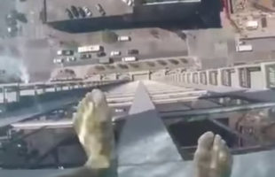 This Glass Bottom Pool Is 40 Stories Above The Street
