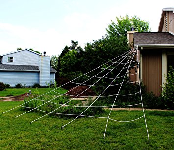Halloween Decoration: Triangular Outdoor Mega Spider Web