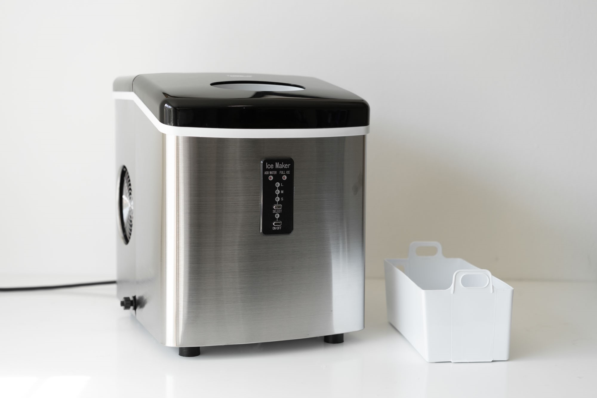 What You Need to Know Before Buying a New Ice Maker