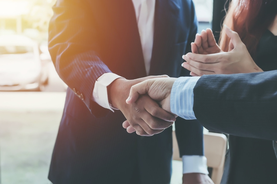 Outlined benefits of using a rental booth on your next trade show