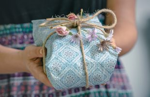 6 Ways to Spoil Your Amazing Mom