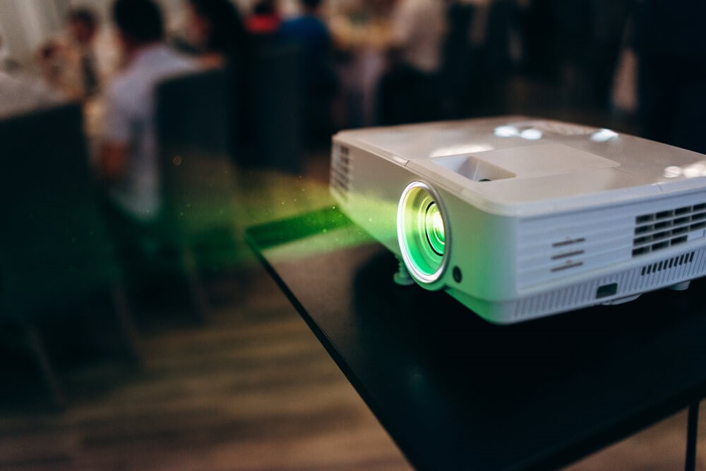 Top 3 Money-Worthy Moves For Buying A Video Projector vid-proj-2