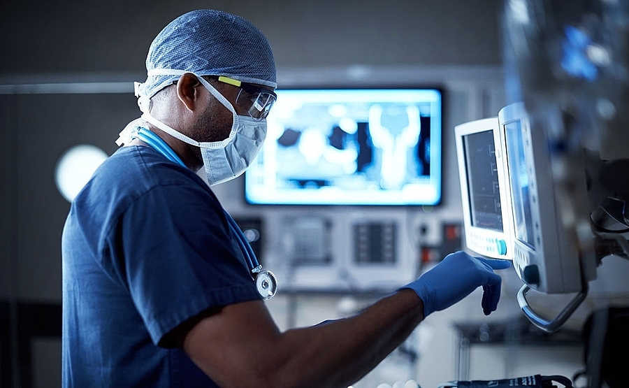 The Role of Healthcare Providers in Guiding Patients Toward Alternative Treatment Options