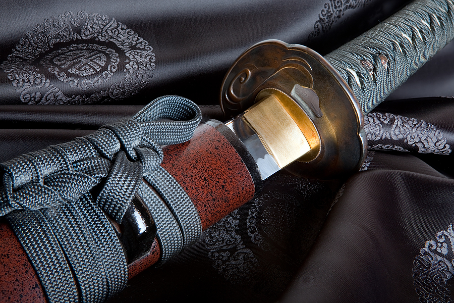A Guide To Understanding and Wielding The Wakizashi Sword Japanese Sword On Silk