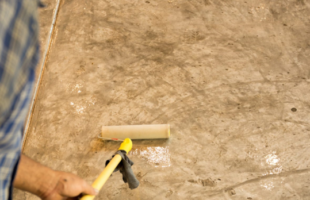 Importance and steps to follow while applying sealer with a roller?