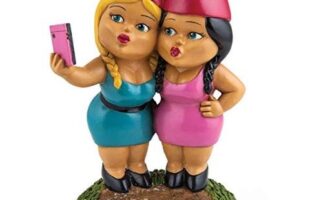 Selfie Sisters Garden Gnomes by BigMouth Inc.