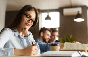 EssayHub Homework Planner Reviewed: Writing Help and Organization