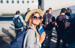 7 Tips To Stay Productive While Traveling
