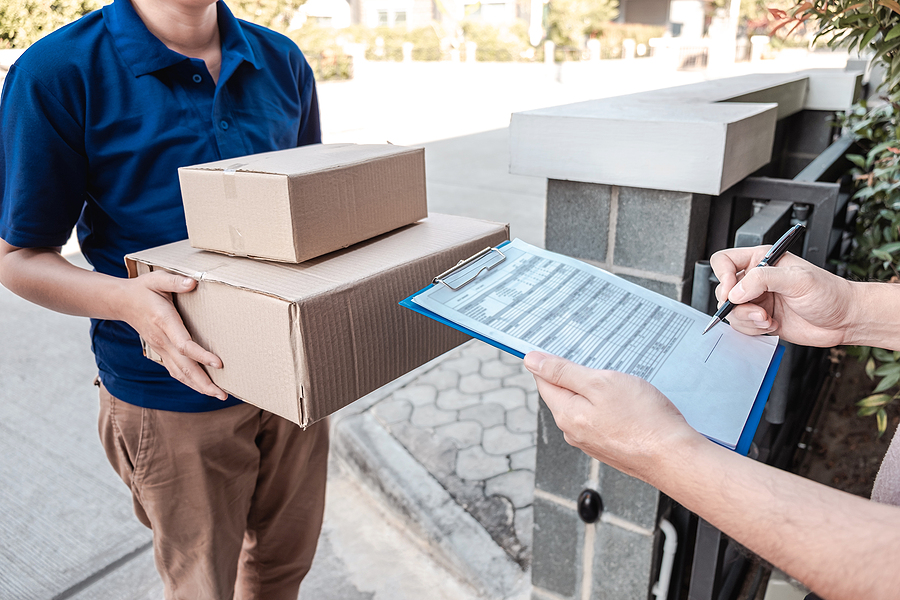 Choosing The Right Supplier For Your Dropshipping Business On AliExpress Young Delivery Man Deliver Box Parcel Package And Sending To Cus