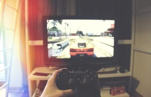 ESPORTS: HOW TO TAKE GAMING TO ANOTHER LEVEL
