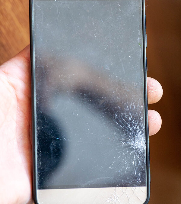 Mobile Phone Insurance vs AppleCare+