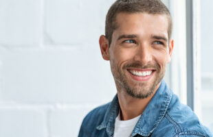 Whiten Your Teeth Without Going To A Dentist