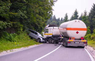 Can You Sue for a Truck Accident in Pensacola?