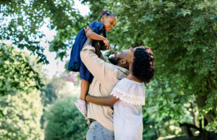 8 Tips For Establishing Regular Family Time Despite Tech Overload