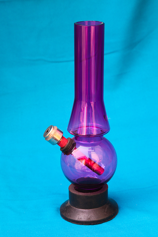 How to Choose the Perfect Bong Based on Your Smoking Style
