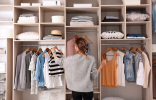 Know the Different Ways of Selecting the Best Wardrobe for Your Room