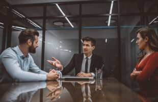 The Role of a Divorce Lawyer in Drafting Fair and Enforceable Parenting Plans