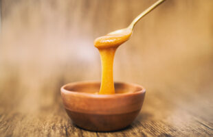 What is Manuka Honey and What Can it Do for Me?