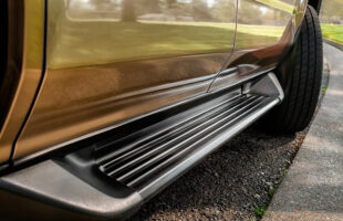 How to Choose The Best Finish For Your Nerf Bars