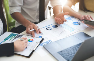 Choosing the Right RTB Marketing Platform: What Really Matters