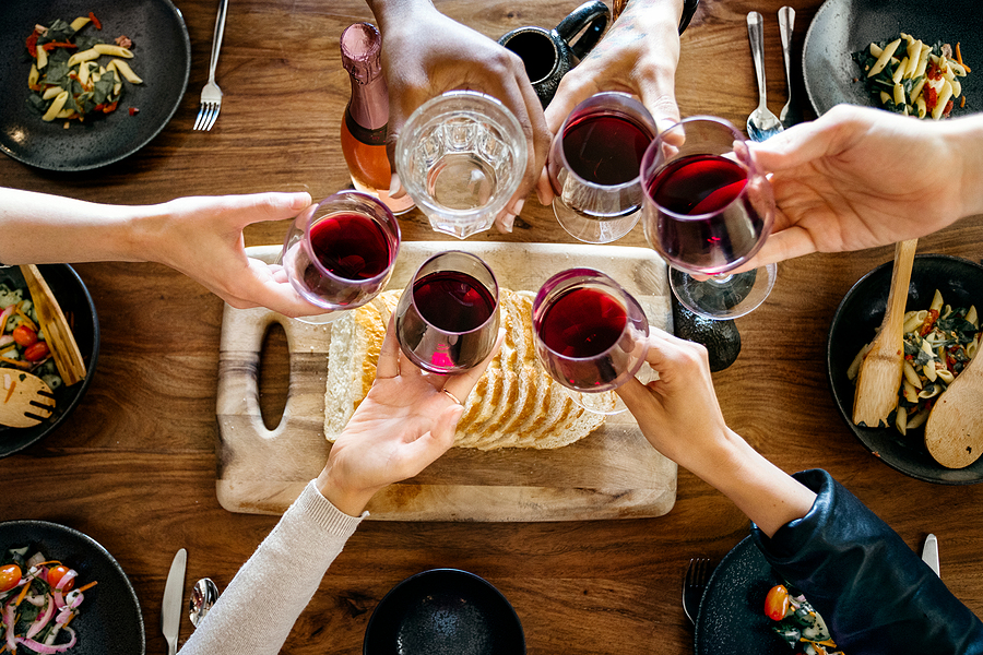 4 Party Ideas For Adults To Enjoy Their Time With Good Company
