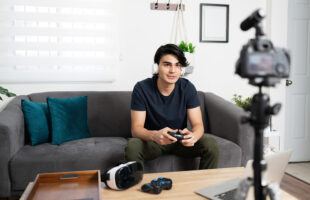 How to Play Your Favorite Games like a Pro: Expert Tricks