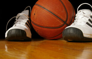 5 Tricks That Will Help You Settle For The Right Basketball Shoes