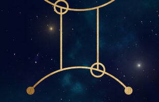 5 Signs a Gemini Man is Attracted to You