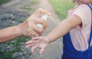 Does Insect Repellent work? Pros and Cons