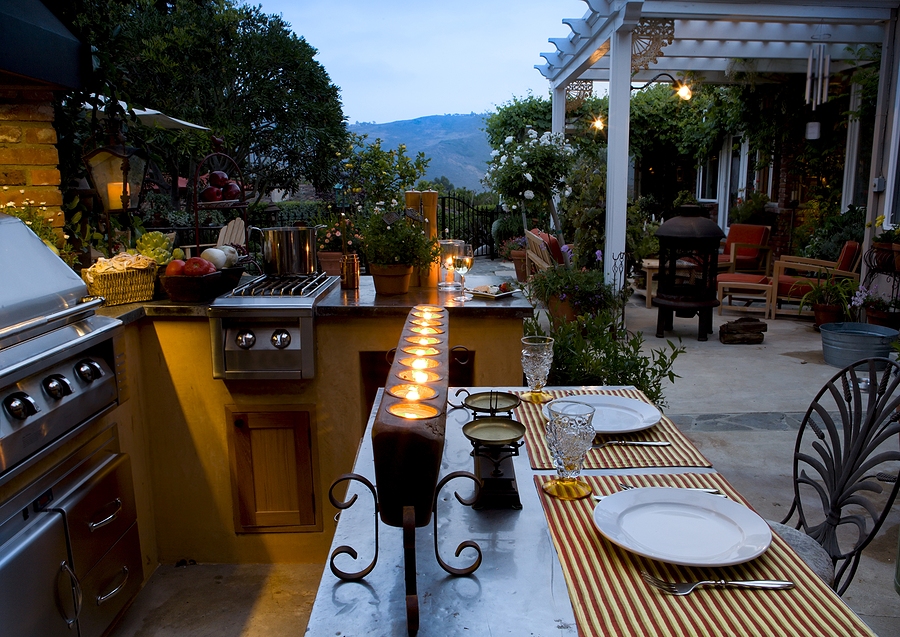 Taking Your Back Yard to New Levels with an Outdoor Kitchen Summer’S Eve Bbq