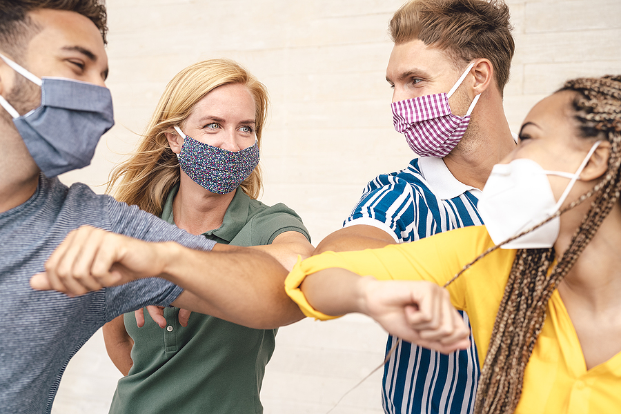 4 Ways To Make Masks Fashionable Young Friends Wearing Face Mask Doing New Social Distancing Gree