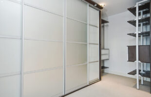 Few Differences Between Bifold Doors and Sliding Doors