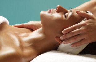 Why Opt For Facial Extraction Treatment To Get Rid of Acne