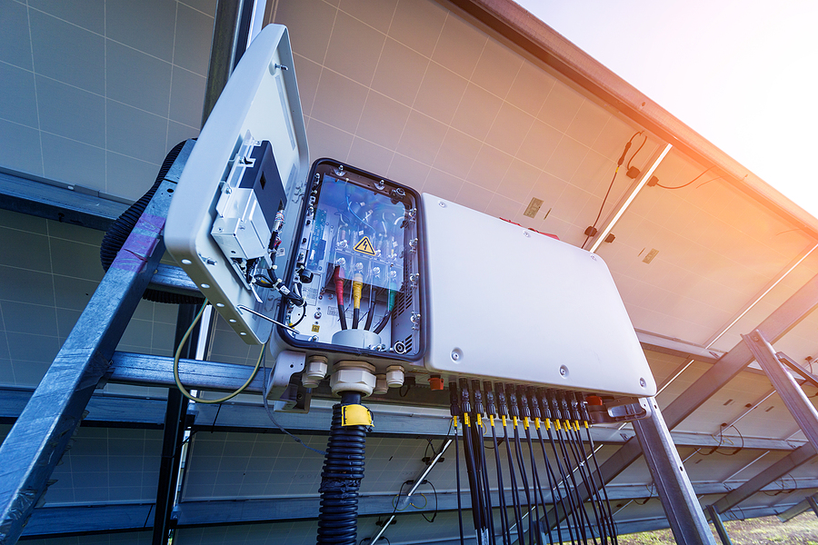 How to choose the suitable solar inverters for residential purposes
