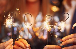 Throw a Fuss-Free New Year’s Eve Party with These Simple Tips