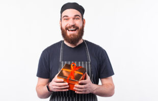How to Select Refined Gifts for Your Boyfriend with Confidence