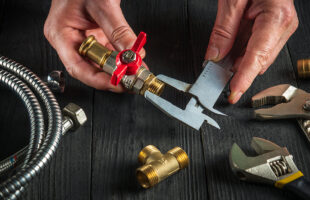 How Expert Plumbers Can Help With Gas Fittings