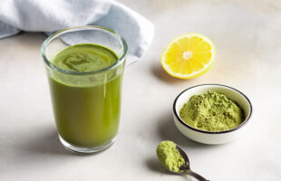 Eating Algae: An Introduction to the Benefits of Spirulina