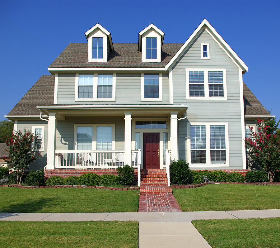 5 Benefits of Adding Folding Arm Awnings to Your Home this Summer