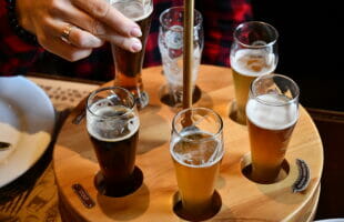 A Complete Guide on Craft Beer Brewing by Brewers